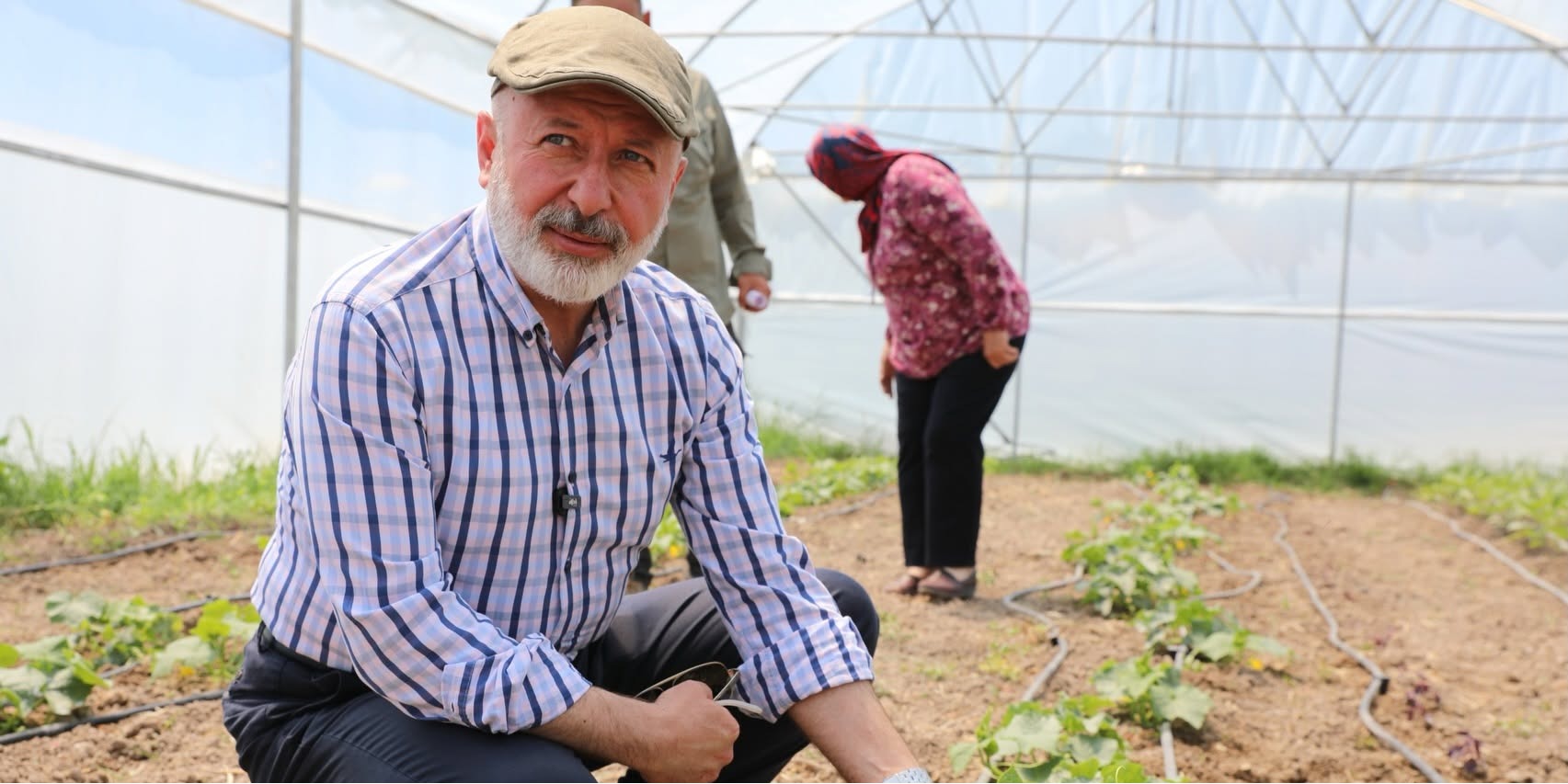 BAŞKAN ÇOLAKBAYRAKDAR, “ŞEHRİN MERKEZİNDE TARIM YAPIYORUZ, TÜRKİYE’YE ÖRNEK OLUYORUZ”
