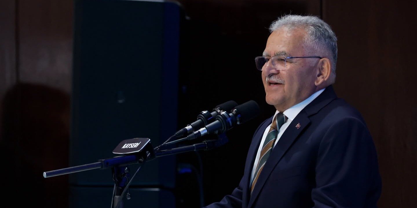BAŞKAN BÜYÜKKILIÇ, ERCİYES ZİRVESİ’NDE KAYSERİ’NİN SU MASTER PLANINI ANLATTI