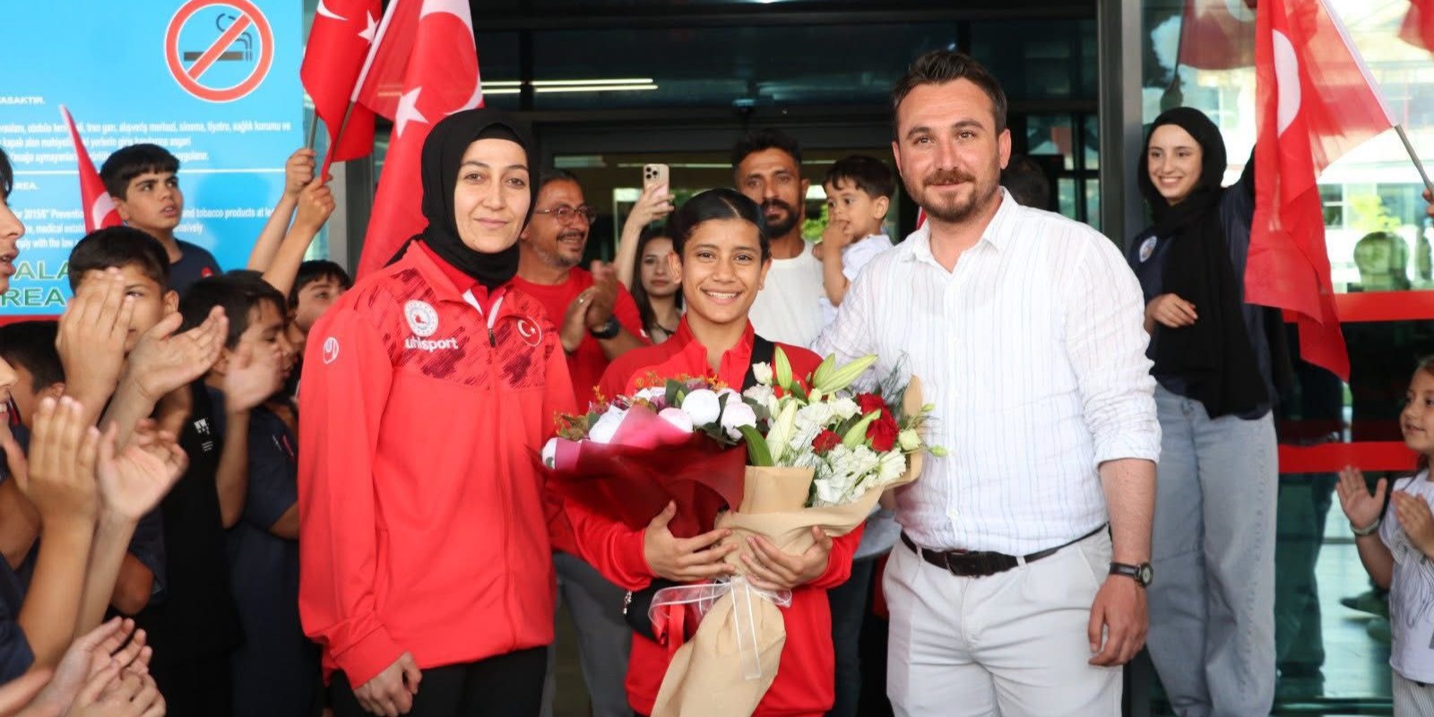 Dünya Şampiyonu Ayşegül Açık Kayseri’de Coşkuyla Karşılandı