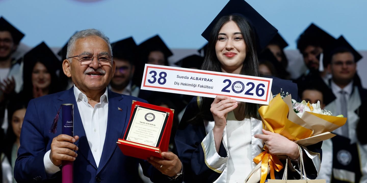 Başkan Büyükkılıç, çiçeği burnunda diş hekimlerinin diploma heyecanına ortak oldu