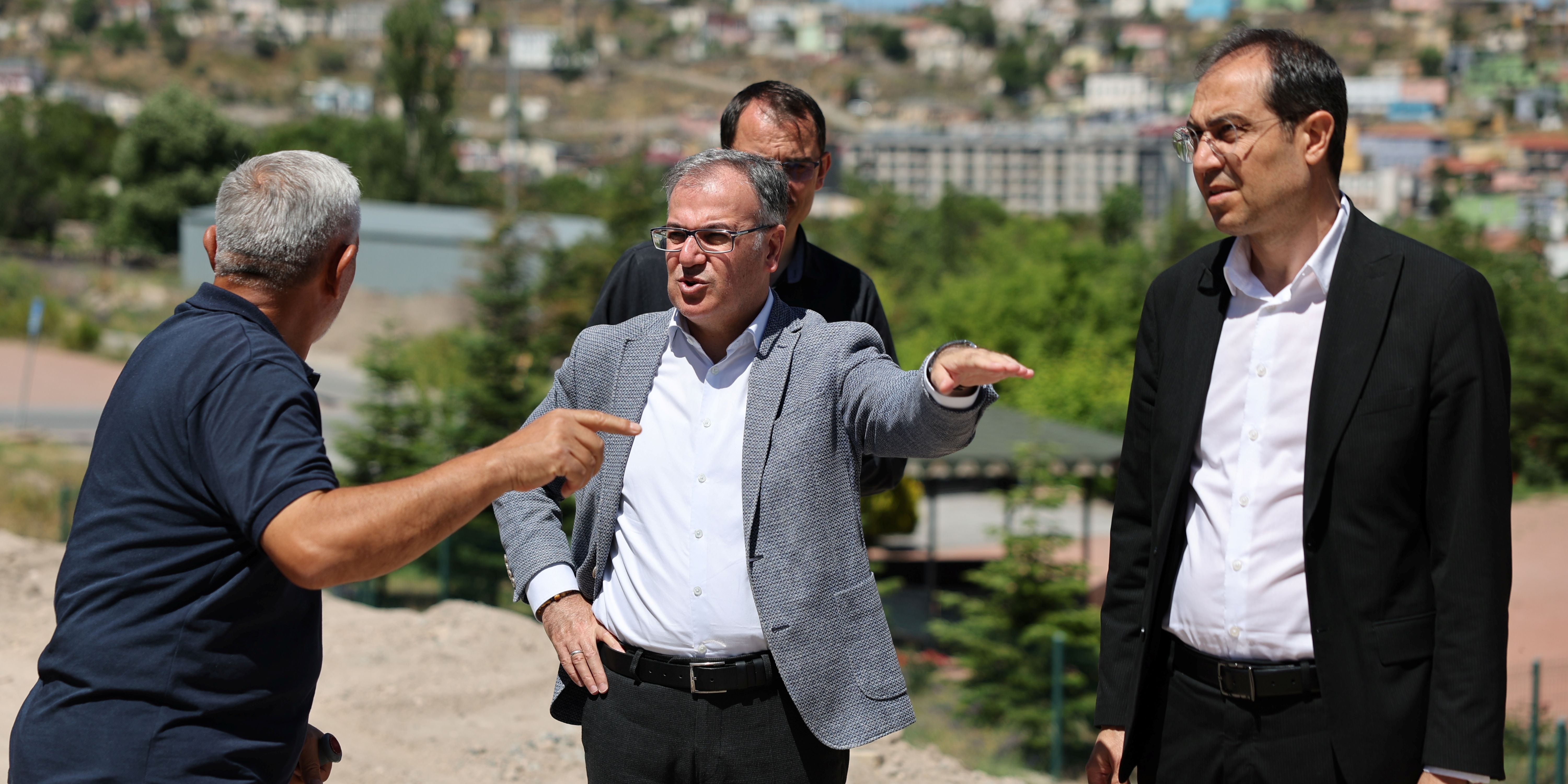 Başkan Özdoğan'dan 112 acil sağlık merkezi inşaatına yakın takip