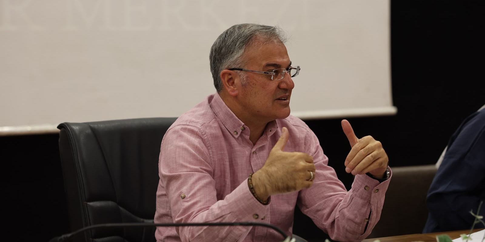 Hacılar'da iş merkezi ihalesinden 12,45 milyon tl gelir