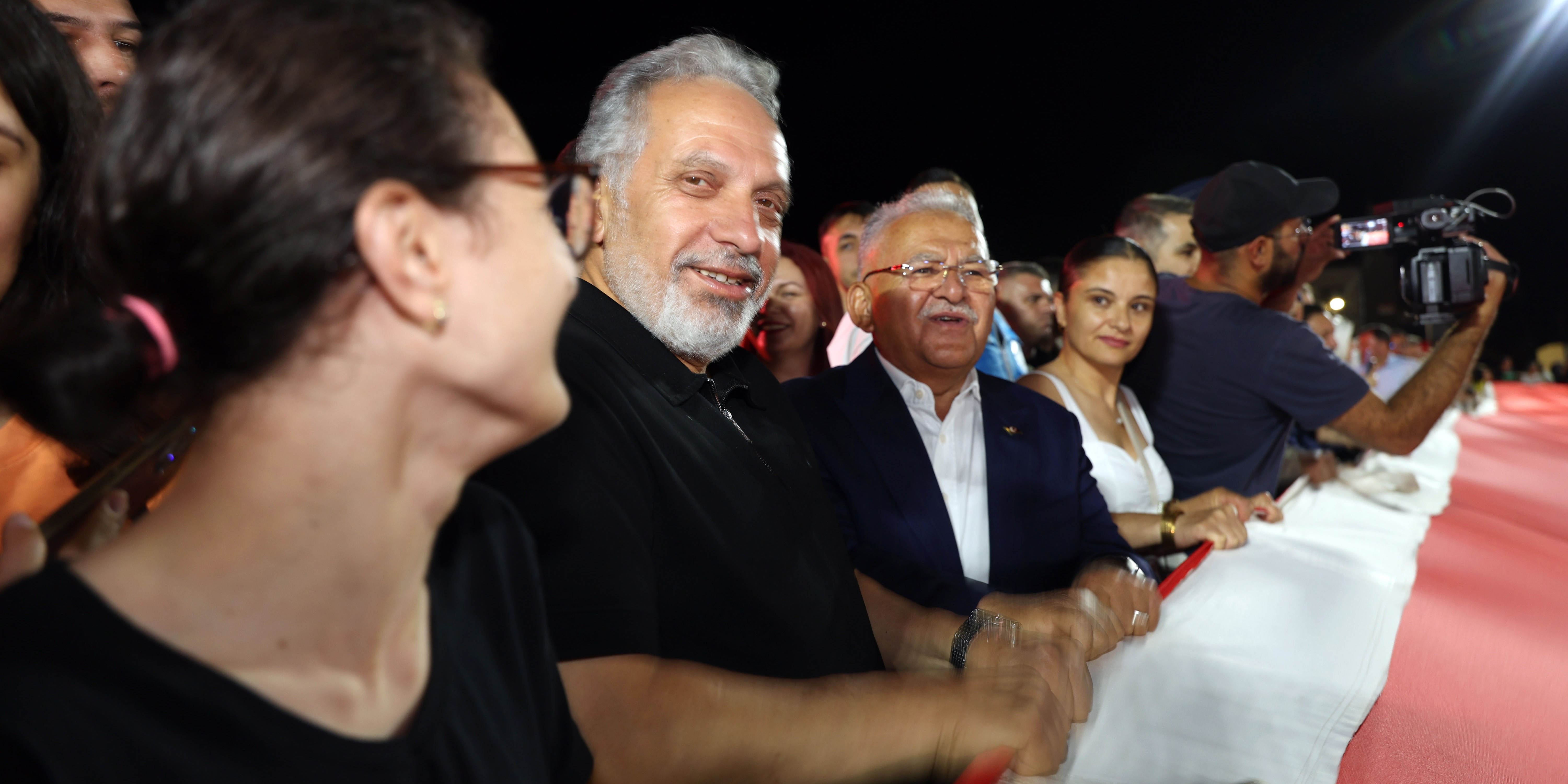 Bu gurur Talas’ın; dünyanın en büyük Türk bayrağı açıldı