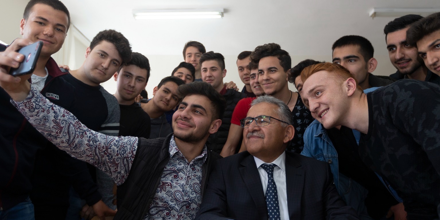 Başkan Büyükkılıç’tan üniversite adaylarına güven veren davet