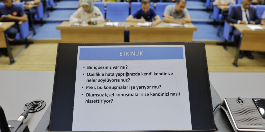 Büyükşehir’den, “Nesilden nesil’e geleceğin inşası aile” konulu kurum içi eğitim