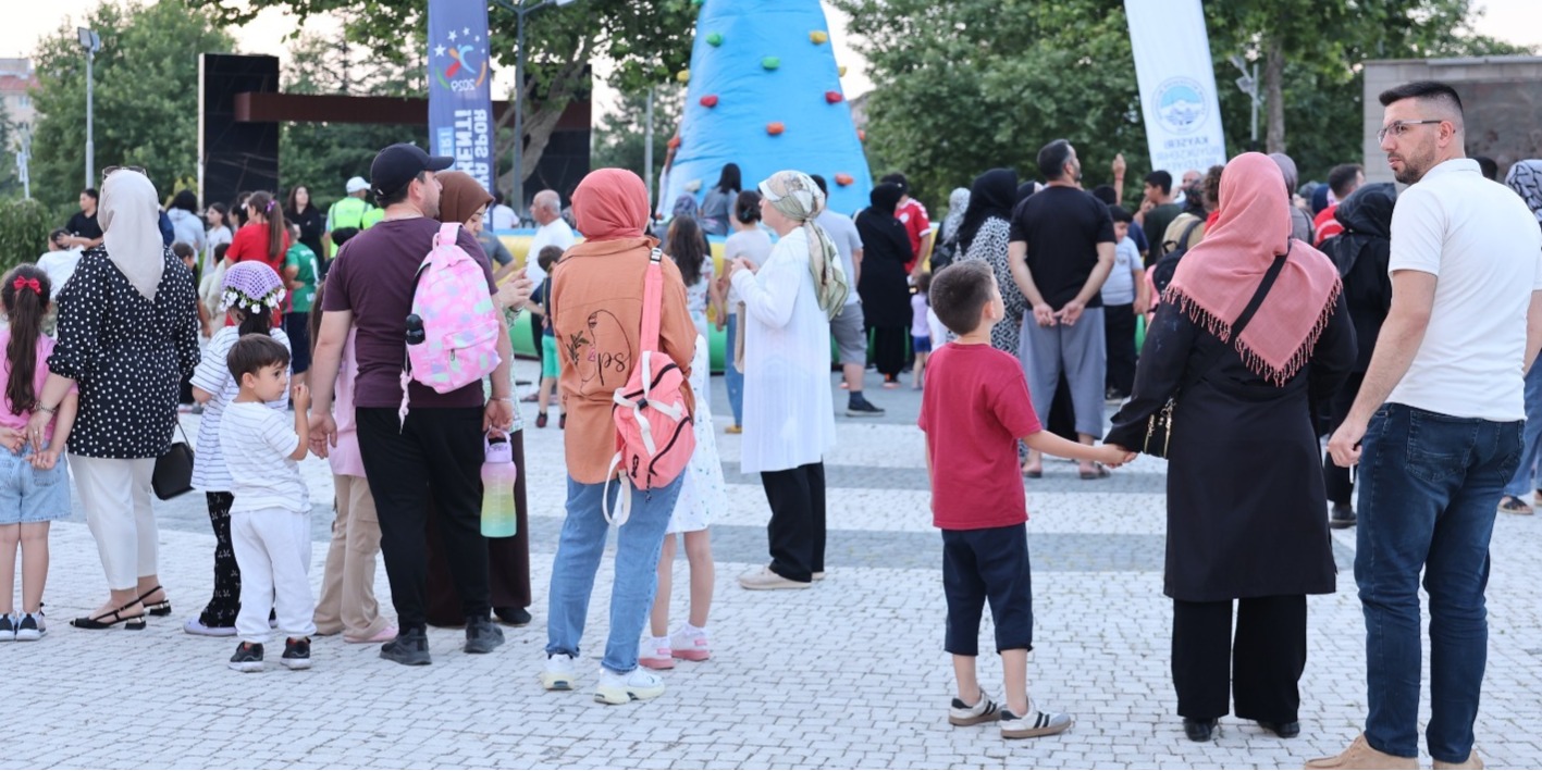 Kayseri Büyükşehir Belediyesi Spor A.Ş. Çocuklarla Hacılar'da buluştu
