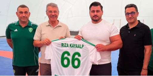 13 Kez Avrupa Şampiyonu Rıza Kayaalp'ten Başkan Akay'a Ziyaret