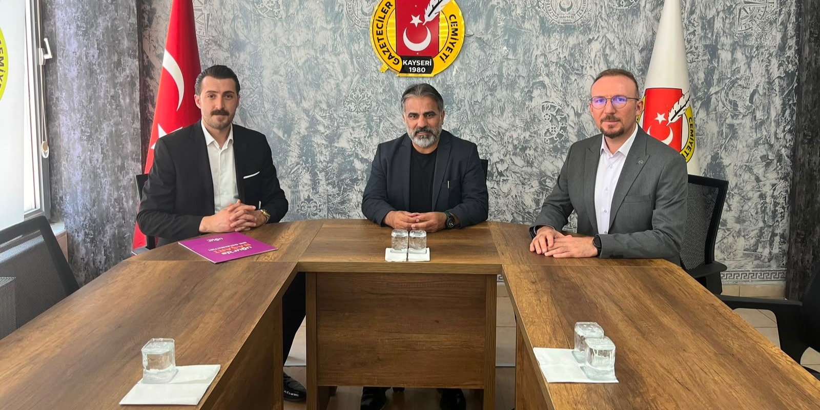 Kayseri Gazeteciler Cemiyeti ile Uğur Okulları ve Bahçeşehir Koleji Arasında Eğitim İş Birliği
