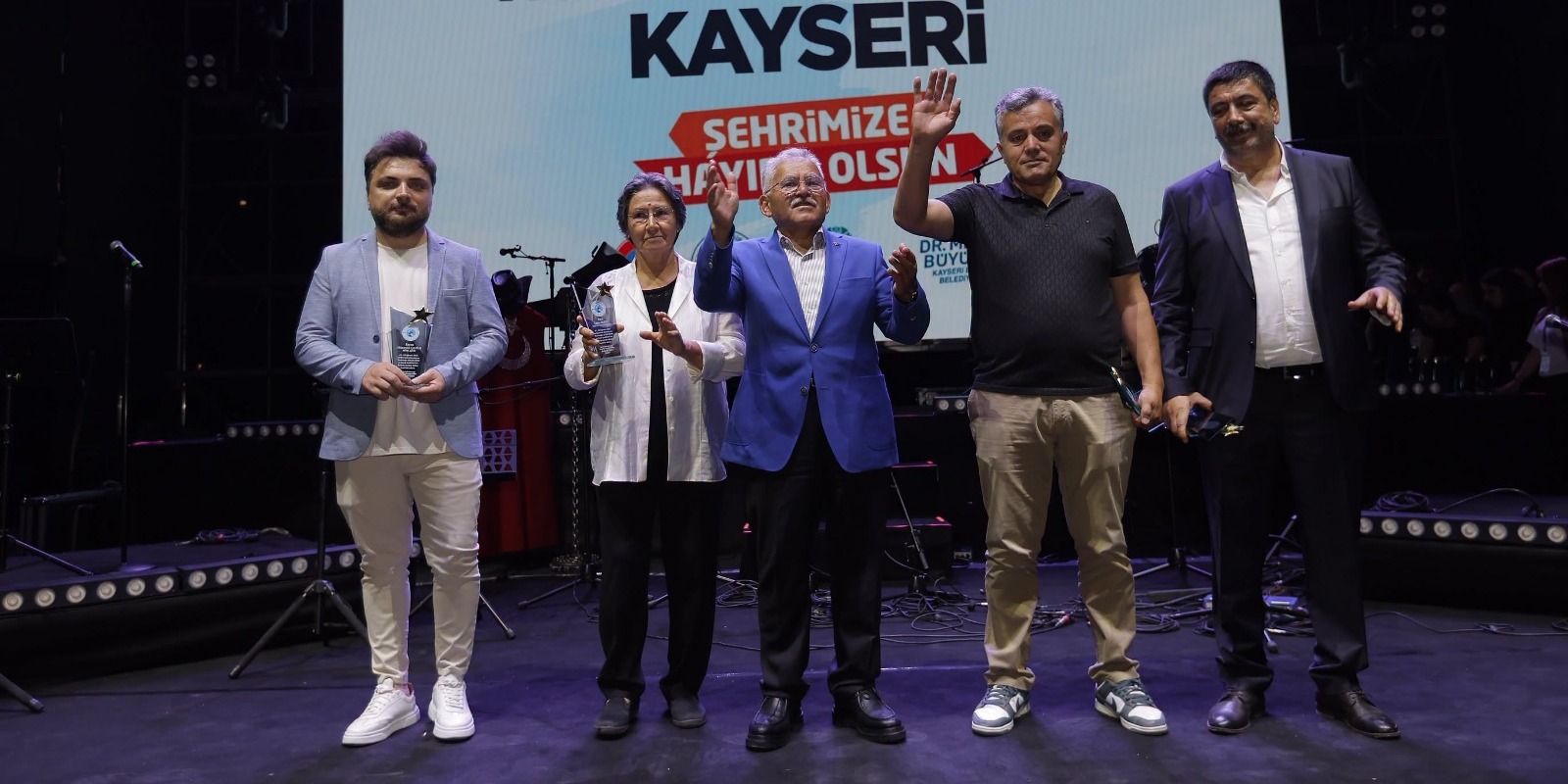 Dadaloğlu şenliklerinde konuşan Büyükkılıç: “Sizler bizim olmazsa olmazımızsınız”