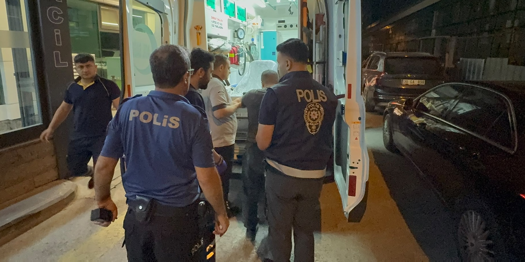 Kayseri'de taşlı ve yumruklu kavga 2 yaralı
