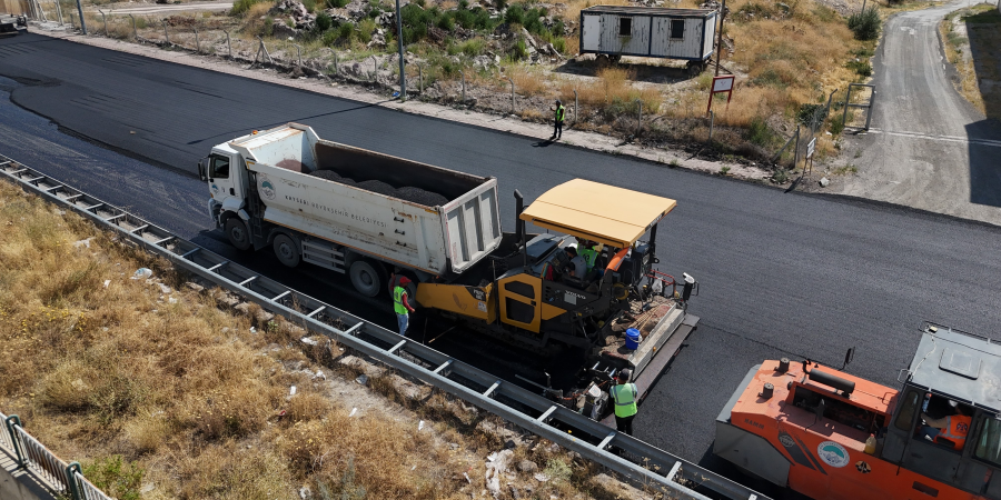 Büyükşehir’den Sazyolu Caddesi’nde 35 milyon tl’lik asfalt çalışması