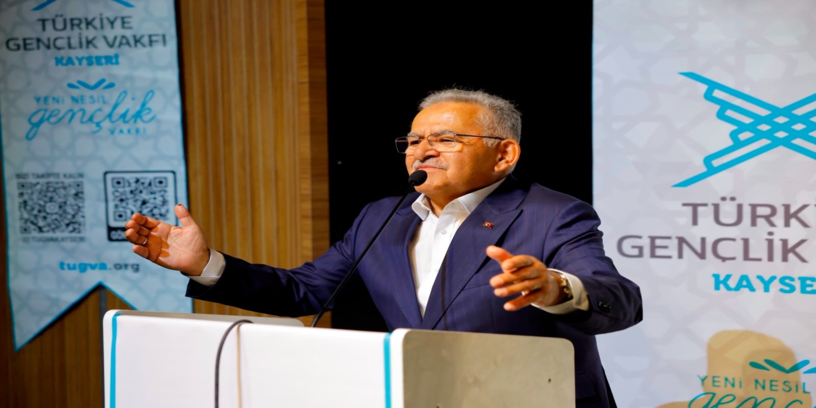 Başkan Büyükkılıç: "Tohumunu ektiğimiz umut, gençlerimizle yeşeriyor"