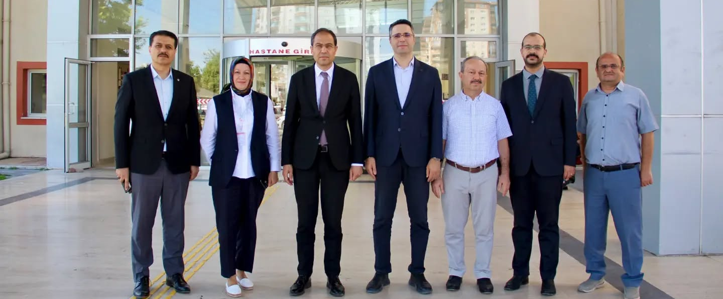 Kayseri Devlet Hastanesi’ndeki kadın doğum kliniğinde inceleme