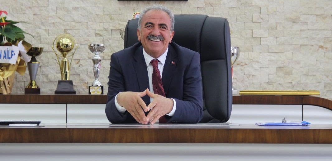 Felahiye Belediye Başkanı Şeref Güleser ve meclis üyeleri CHP’den istifa etti