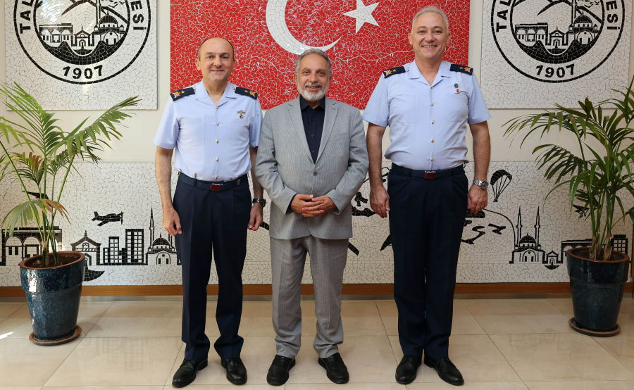 Komutanlardan başkan Yalçın’a veda ziyareti