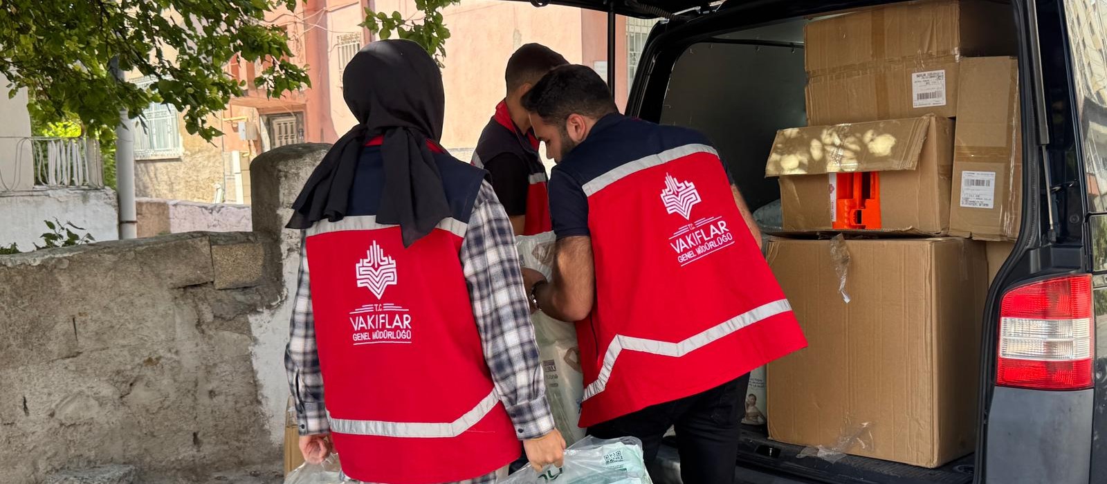 Kayseri Vakıflar Bölge Müdürlüğü’nden evde yatarak bakım gören hastalara şifa ve merhamet eli