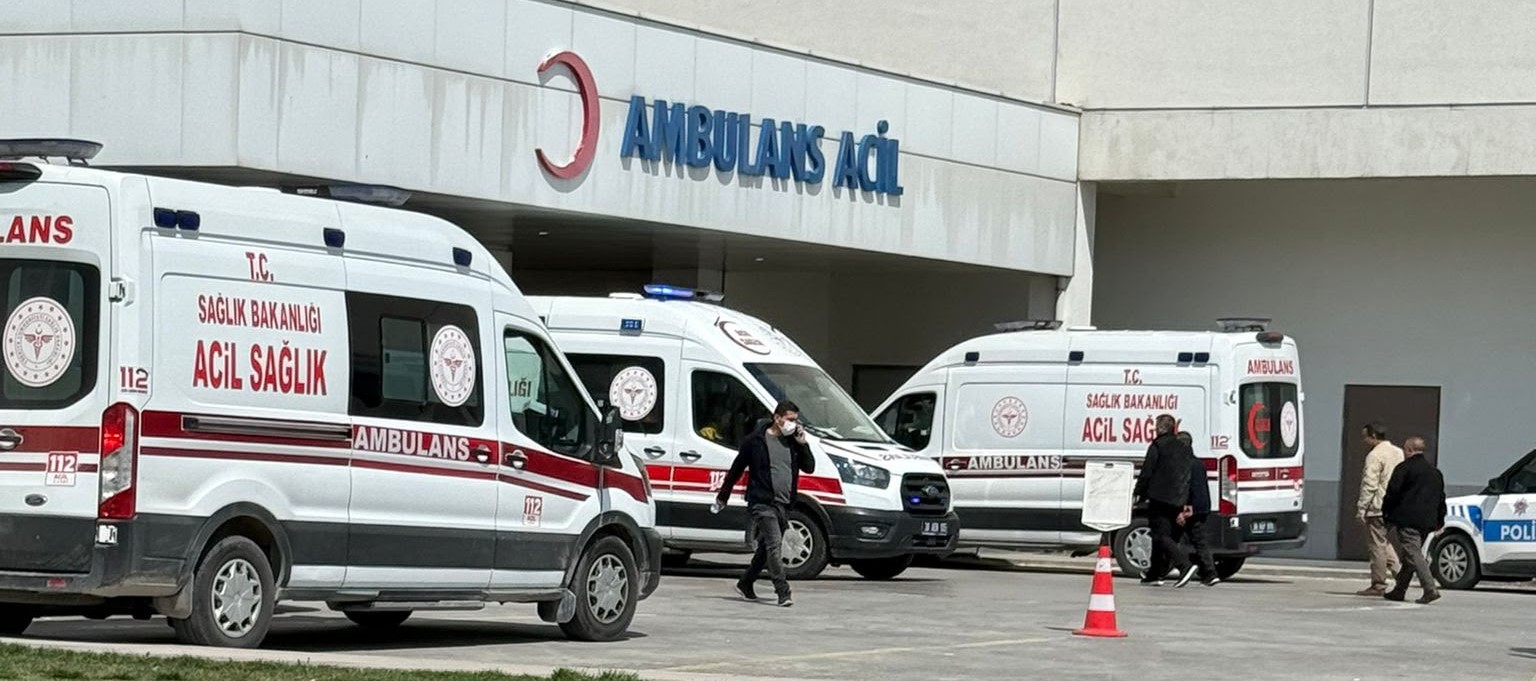 Kayseri'de boşanma aşamasındaki eşini bıçakla ağır yaraladı