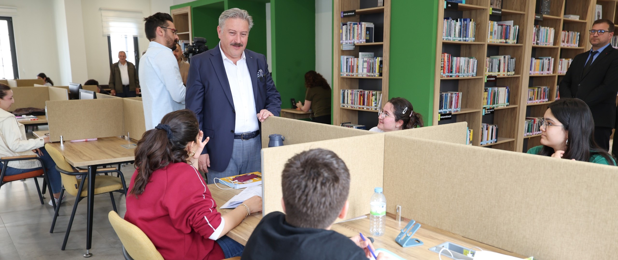 Melikgazi’nin akıl küplerinden büyük başarı: 345 genç üniversiteli oldu