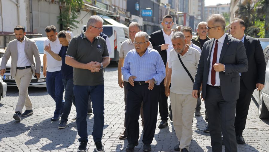 Başkan Büyükkılıç, Bedesten Katlı otoparkı’ndaki çalışmaları yerinde inceledi