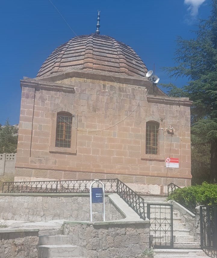 Kayseri’de Melik Emir Gazi Türbesi restore ediliyor