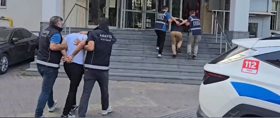 Kayseri’de aranan 2 hükümlü kovalamaca sonucu yakalandı