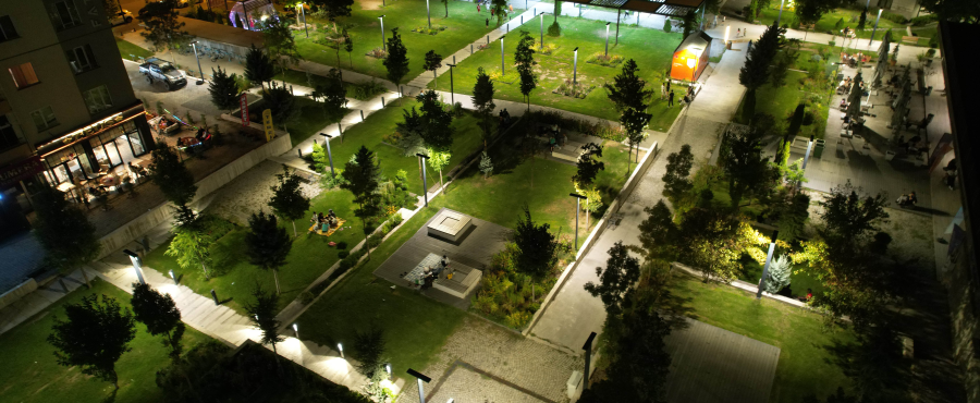Mevlana Meydanı ışıl ışıl