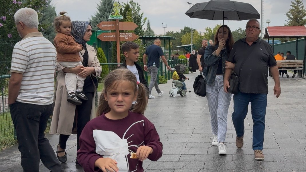 Büyükşehir hayvanat bahçesi’ni 30 ağustos’ta 5 bin 500 kişi ziyaret etti