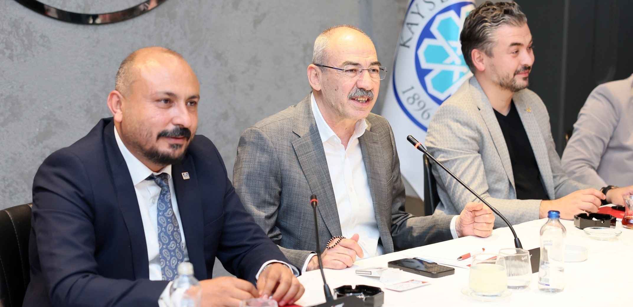 Meslek odalarının başkan ve yönetimi KTO’da bir araya geldi