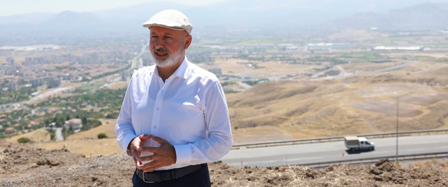 Erkilet seyir terası, Erciyes manzarası ve şanlı Türk bayrağıyla Kayseri’nin yeni simgesi olacak