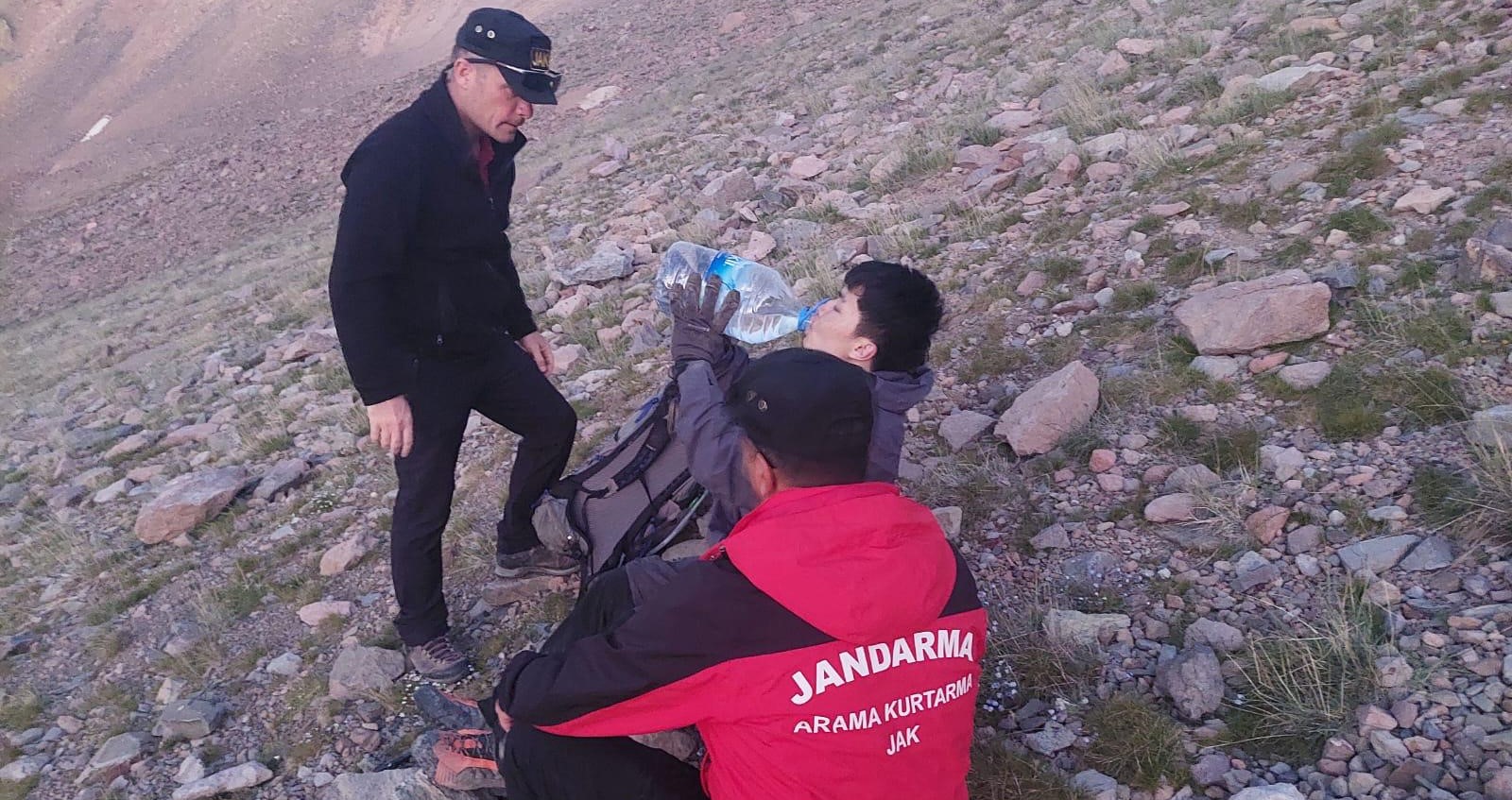 Erciyes Dağı'nda mahsur kalan yabancı uyruklu şahıs kurtarıldı