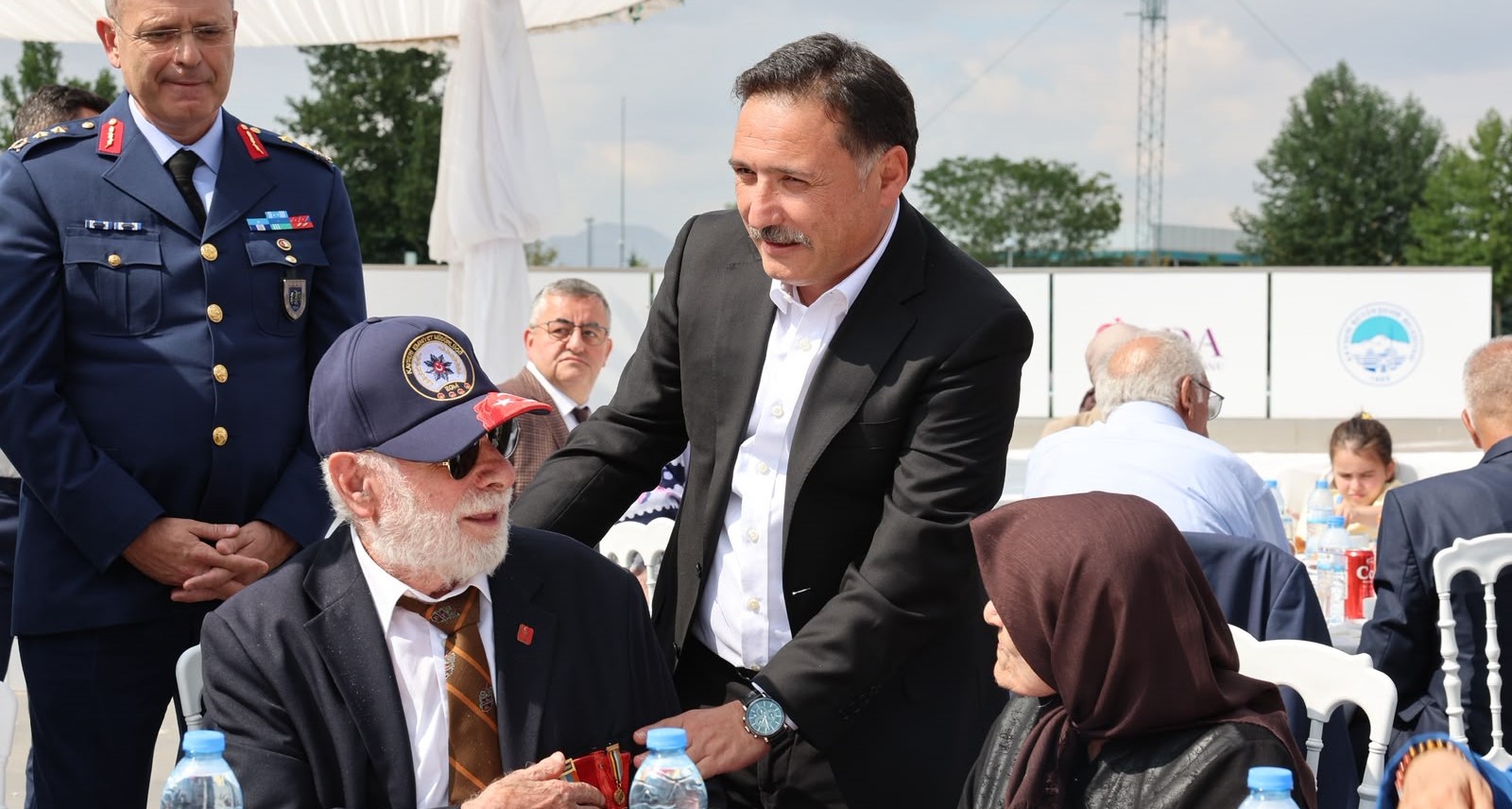 Kayseri Valiliği’nden gaziler onuruna yemek programı