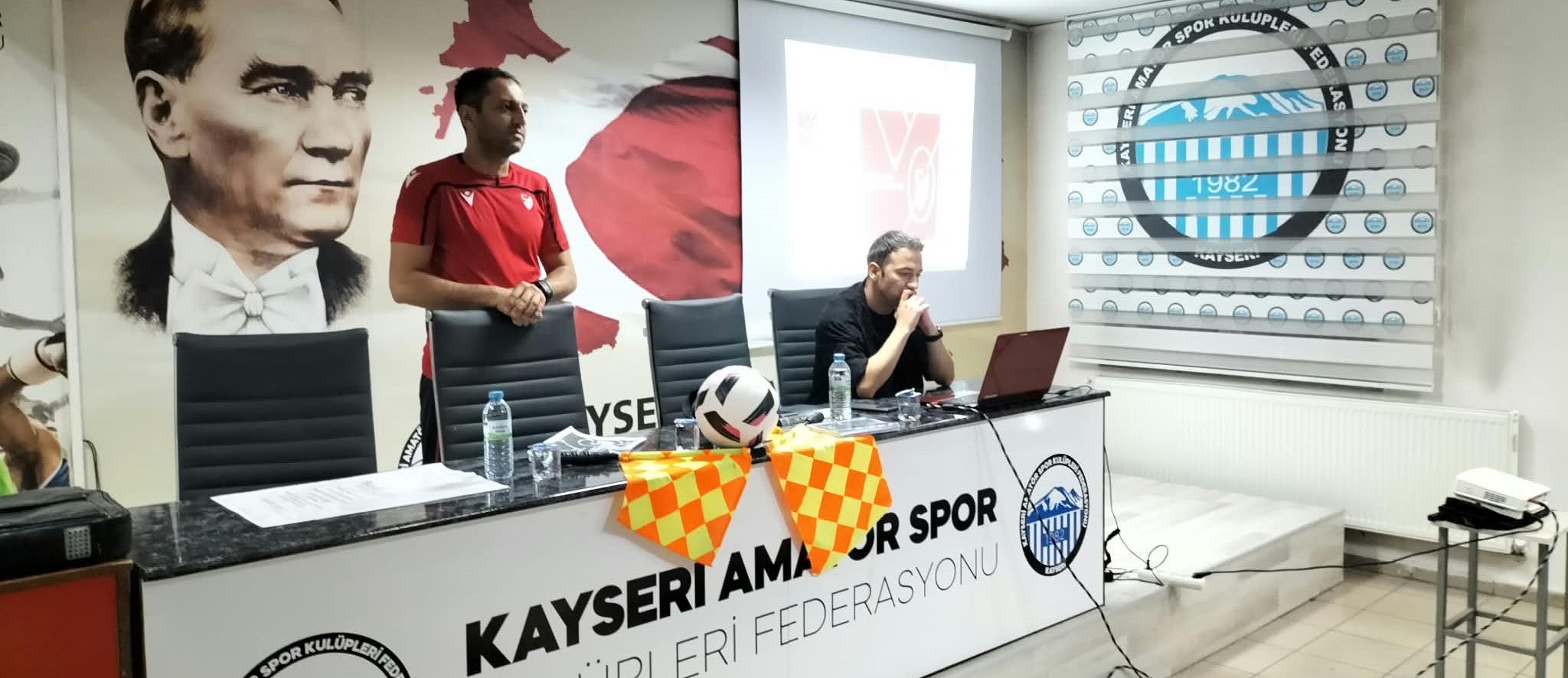 Amatör lig temsilcilerine yeni oyun kuralları eğitimi