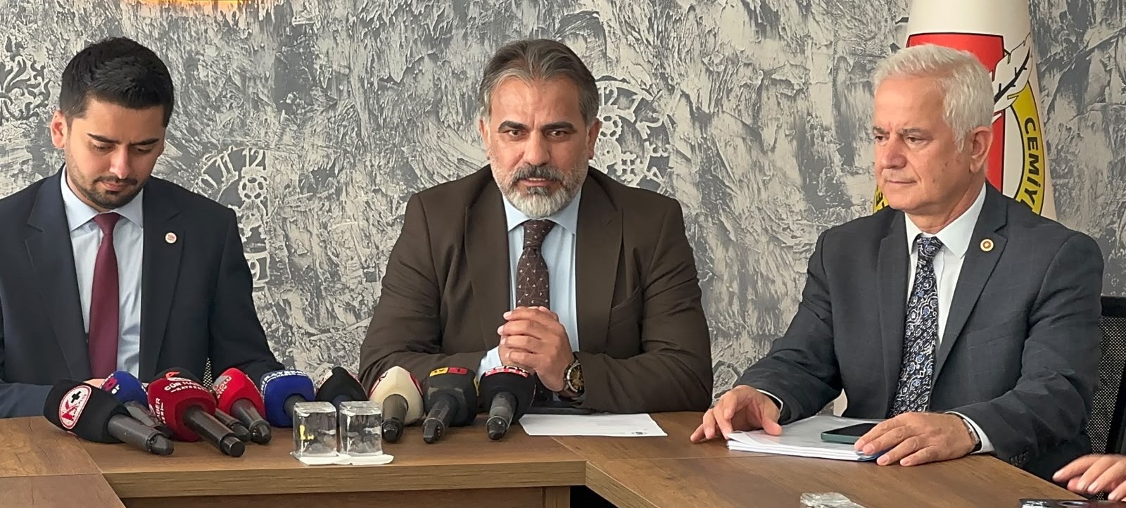 Yeni Parti milletvekillerinden KGC’ye ziyaret