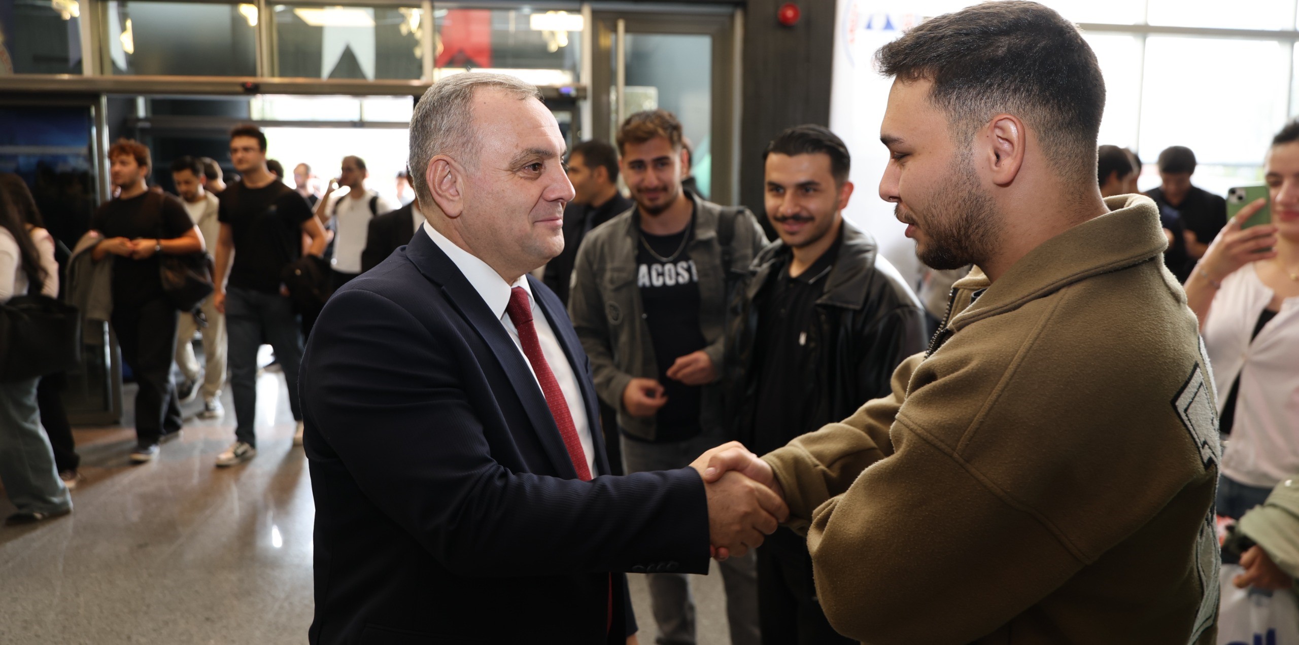 ERÜ’de Yeni Öğrencilere Tanışma Programı Düzenlendi