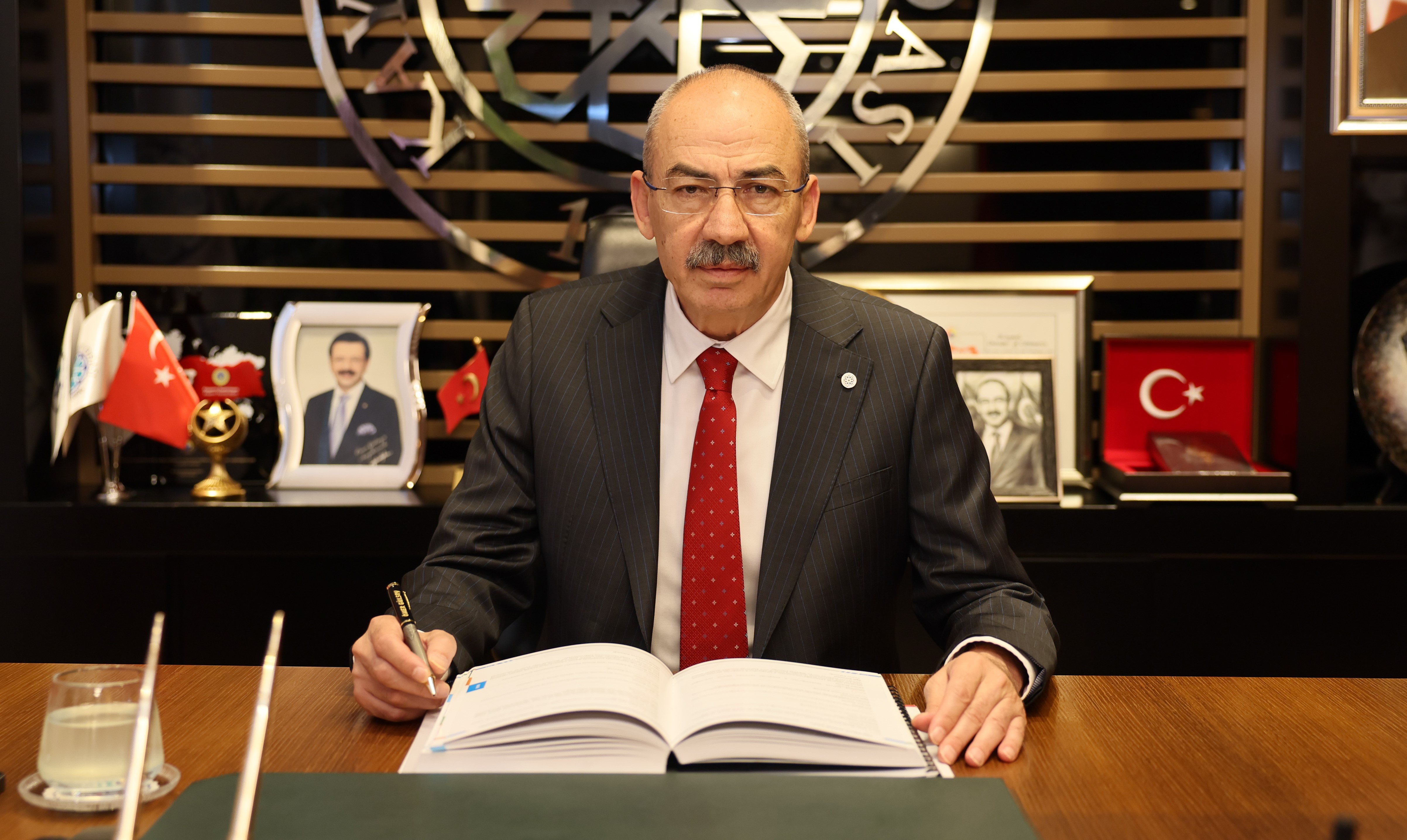 "Avrupa birliği fonlarını şehrimize ve tüccarımıza kazandırmaya devam ediyoruz"