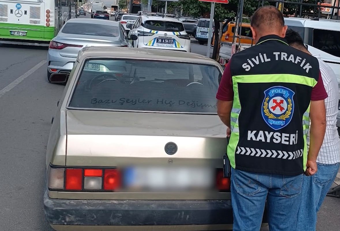 Kayseri’de drift yapan sürücüye 140 bin tl ceza