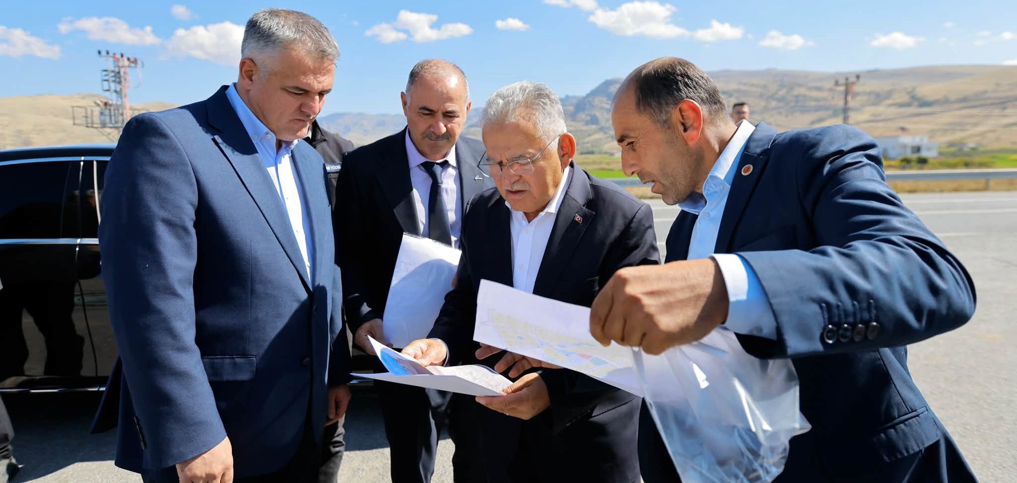 Başkan Büyükkılıç’tan Yahyalı’da muhtarlarla istişare toplantısı