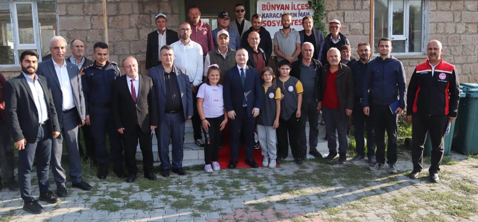 Kaymakam Yücel erdem mahalle ziyaretlerinde vatandaşlarla buluştu
