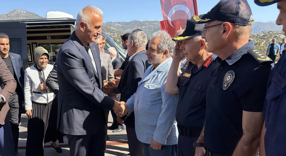 BAŞKAN YALÇIN, ANTALYA’DA BAKANLARLA AÇILIŞA KATILDI