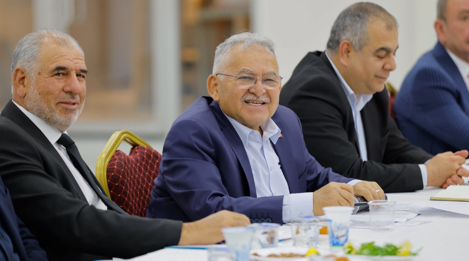 Başkan Büyükkılıç, Sarız ve Pınarbaşı’nda Muhtarlarla Buluştu