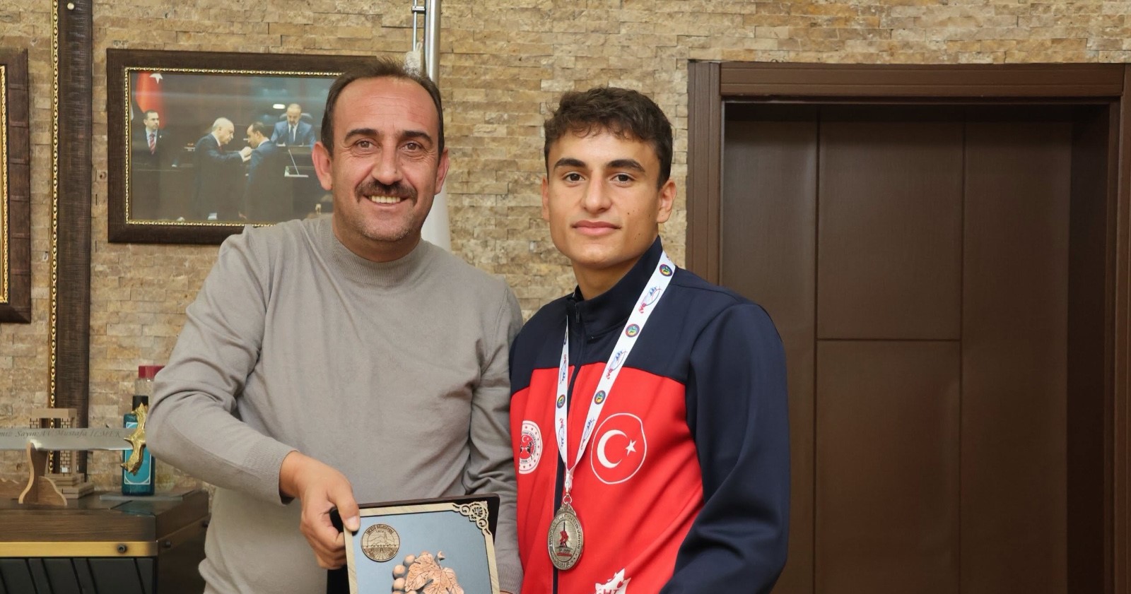 Ahmet Akay Dalkıran’dan Başkan İlmek’e ziyaret