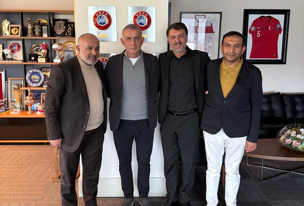 Kayserispor Başkanı Çamlı’dan TFF Başkanı Hacıosmanoğlu’na ziyaret