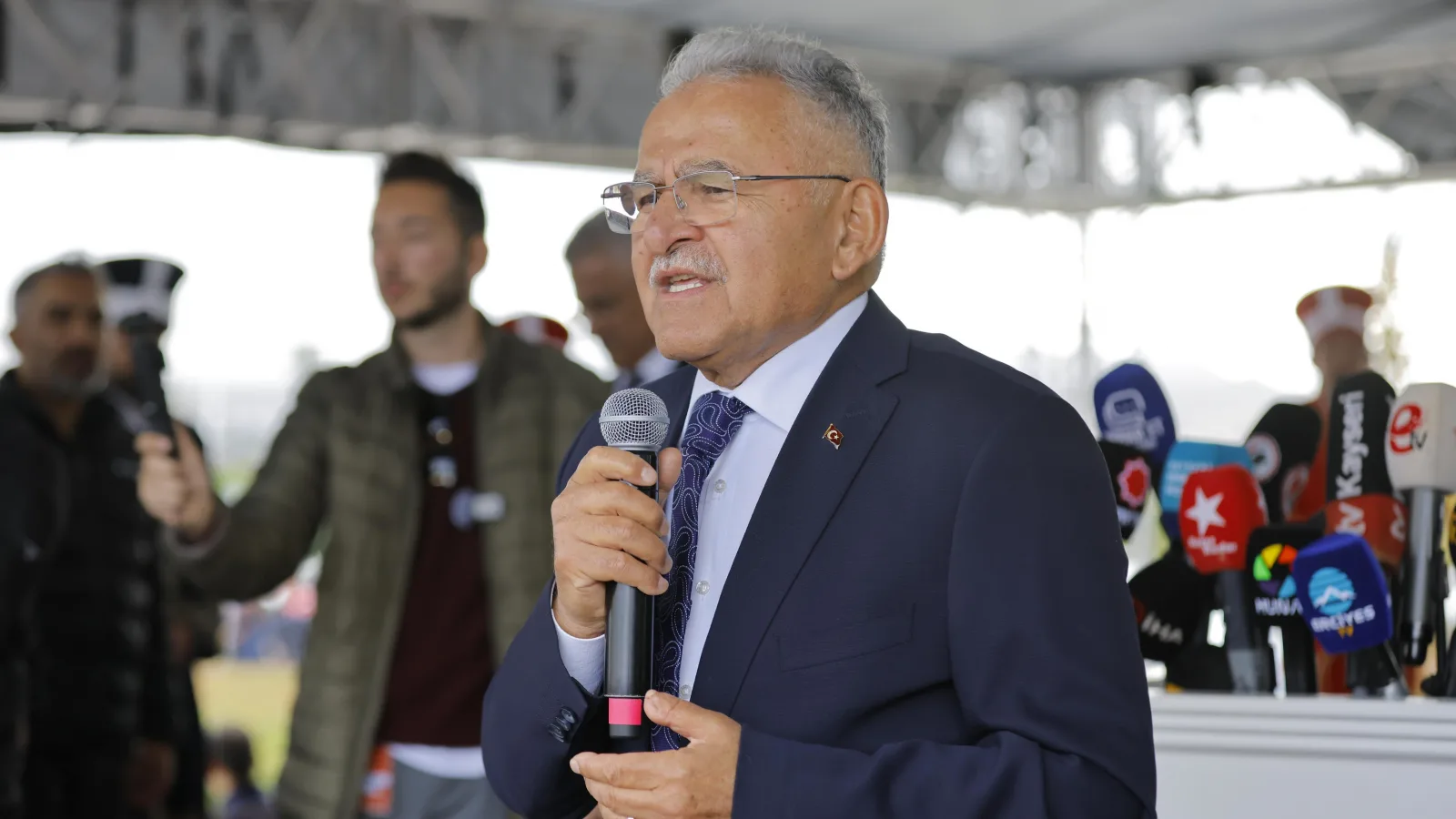 BAŞKAN BÜYÜKKILIÇ, BİLİM VE TEKNOLOJİ DOLU KAYSERİ 8. BİLİM FESTİVALİ’NİN AÇILIŞINI YAPTI