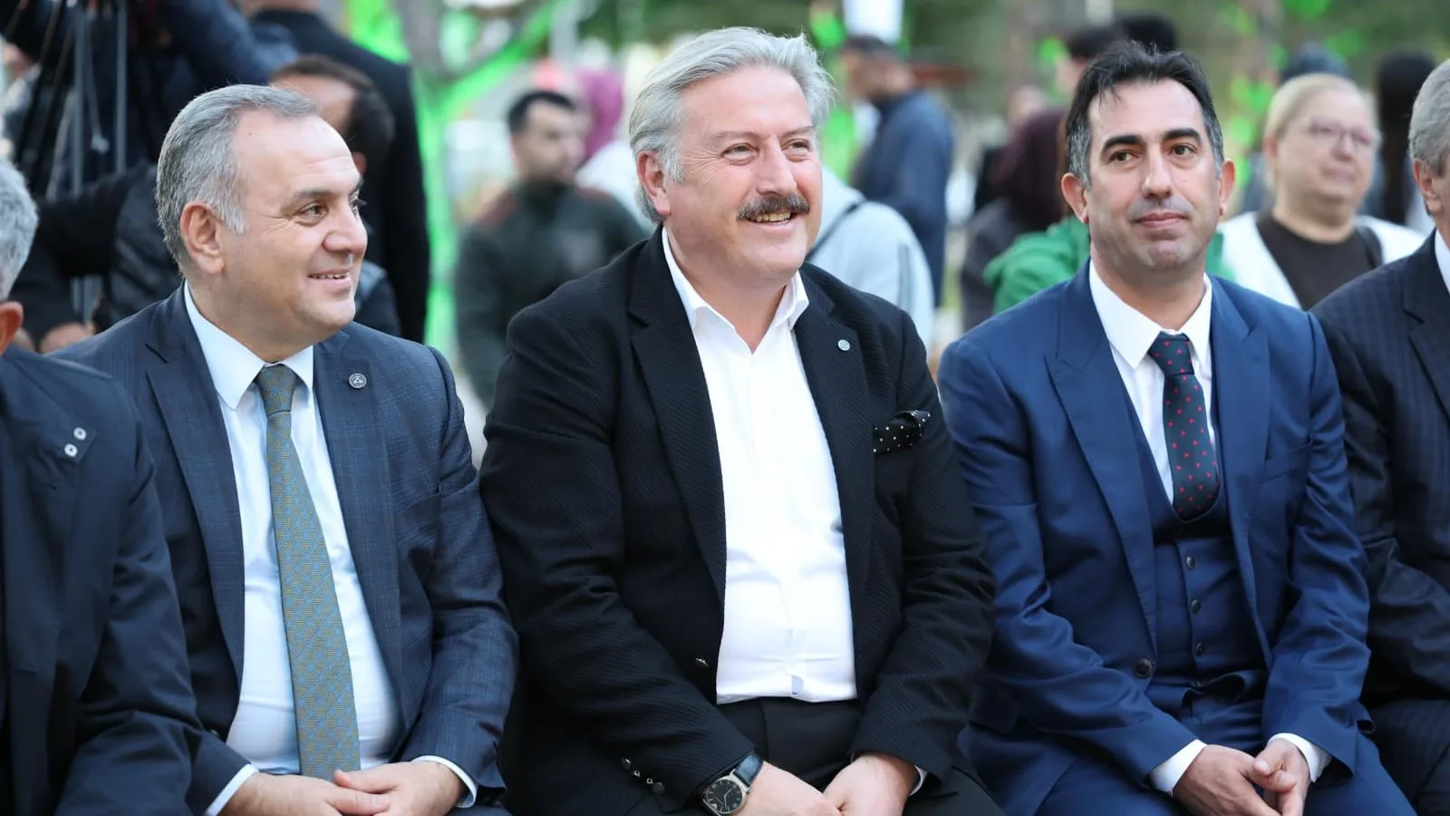 ERCİYES ÜNİVERSİTESİ KAMPÜSÜNE YENİ YAŞAM ALANI: MELİKGAZİ BELEDİYESİ GENÇLİK PARKI AÇILDI