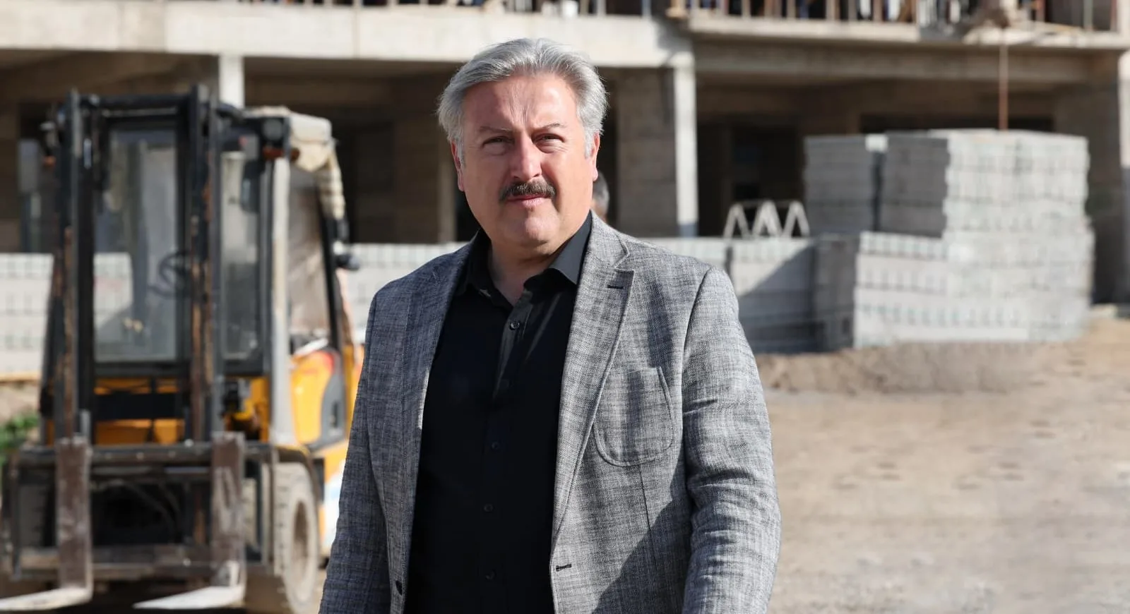 YILDIRIM BEYAZIT MAHALLESİ'NİN İKİ OKULU DA HIZLA TAMAMLANIYOR
